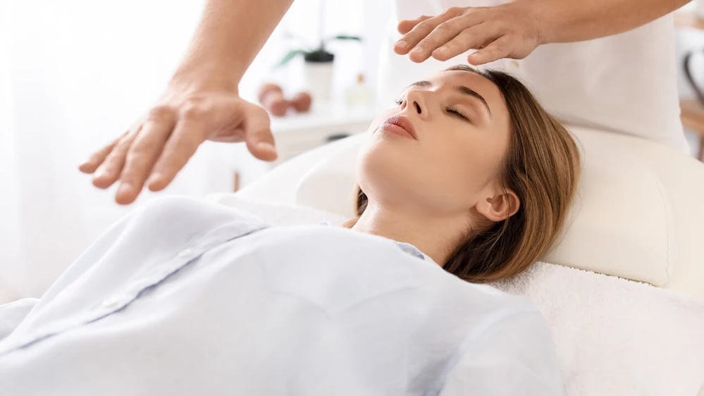 Reiki: Enerji İyileştirme Sanatı ve Başlangıç Rehberi