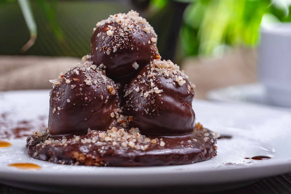 Lezzetli ve Kolay Profiterol Tarifi