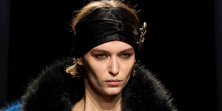 Etkileyici Bakışlar İçin Suya Dayanıklı Maskaralar