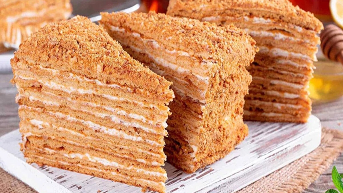 Karamel, bal ve ceviz aşkı: Marlenka kalbinizi fethedecek! Karamel, bal ve ceviz aşkı: Marlenka kalbinizi fethedecek!