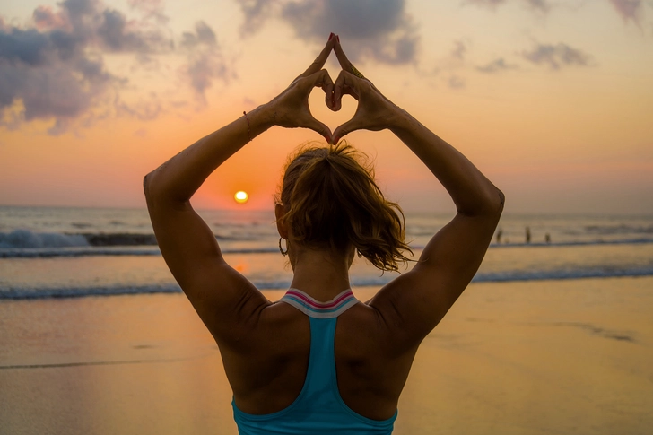 Yoga’nın 12 Şaşırtıcı Faydası Yoga’nın 12 Şaşırtıcı Faydası